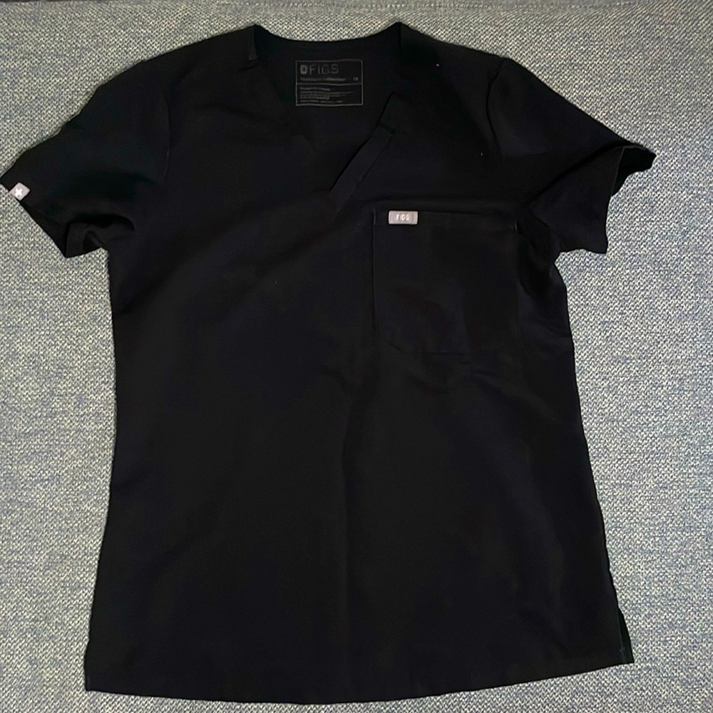 Figs Scrub Top